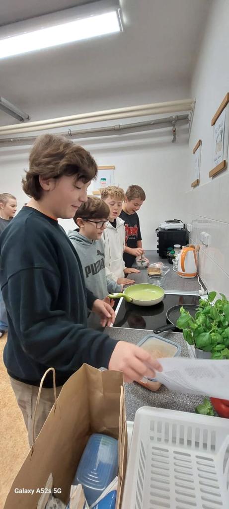 Dnes vaří sedmáci