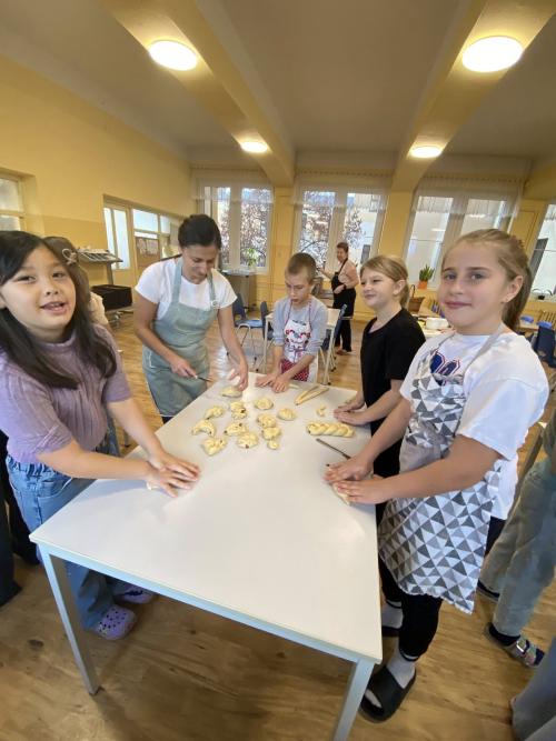 Pečení vánoček 4.ročník